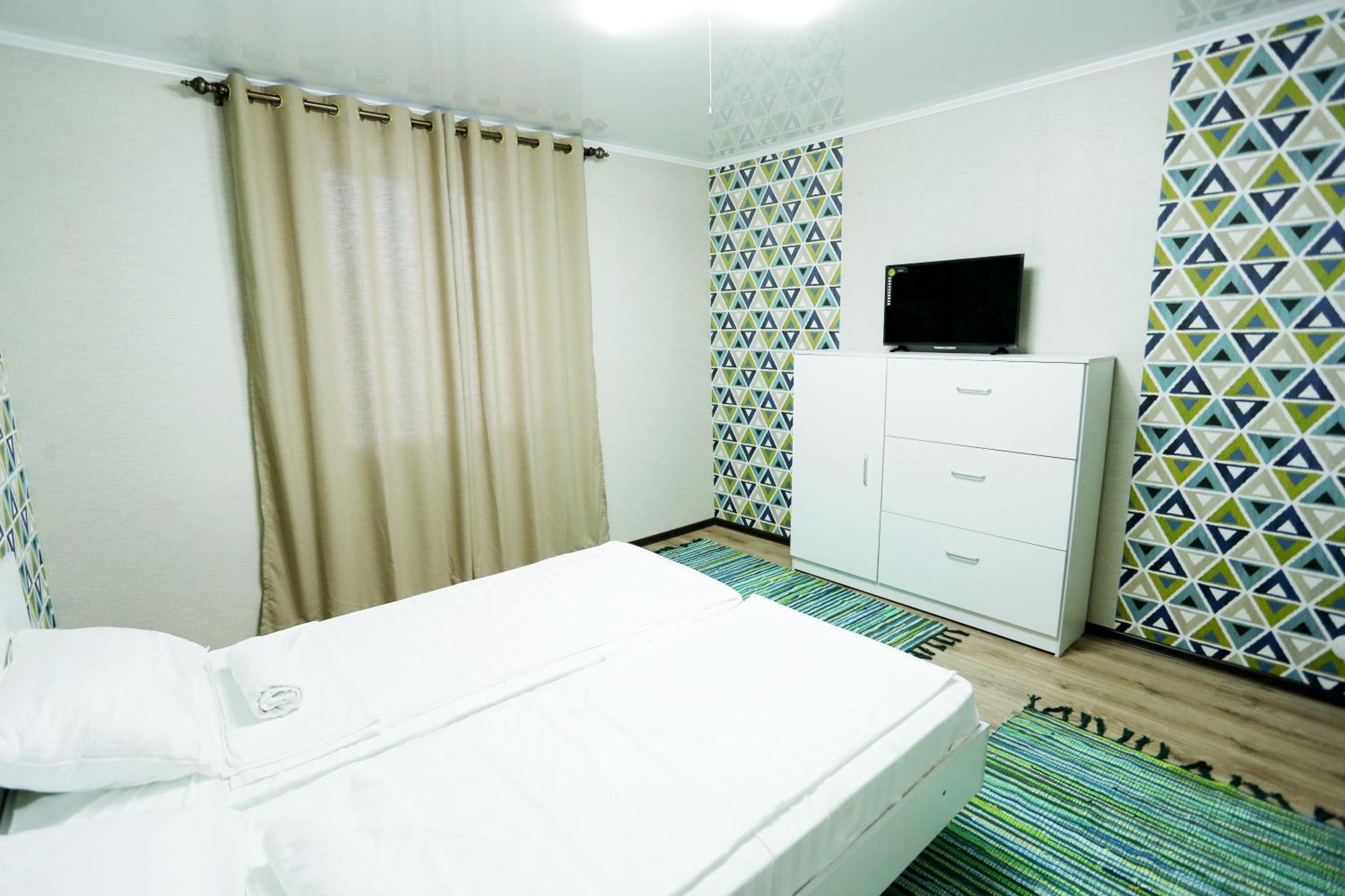 Interhouse Karakol Hostel Exterior photo