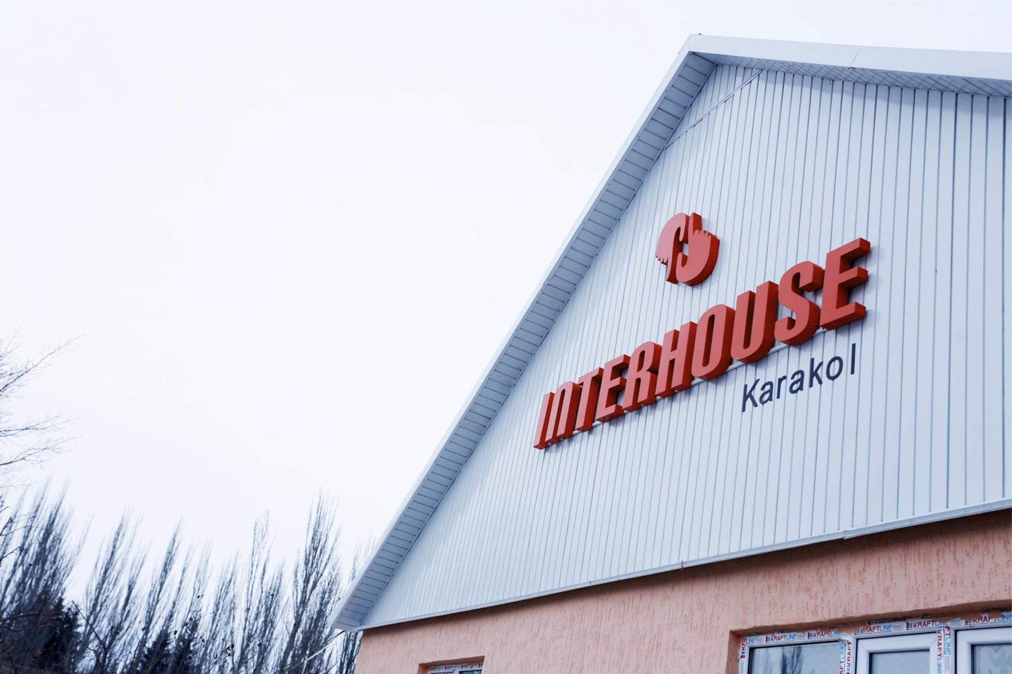 Interhouse Karakol Hostel Exterior photo