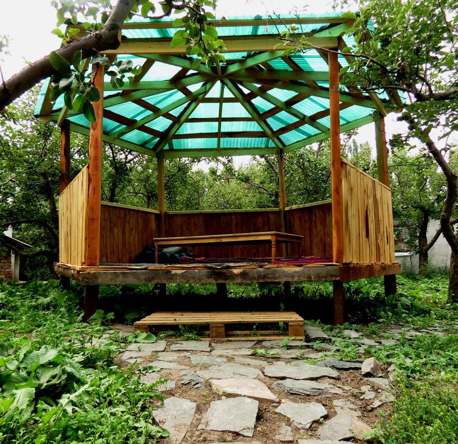 Interhouse Karakol Hostel Exterior photo